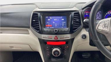 2020 Mahindra XUV300