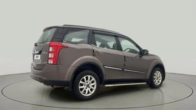 2017 Mahindra XUV500