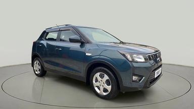 2024 Mahindra XUV300