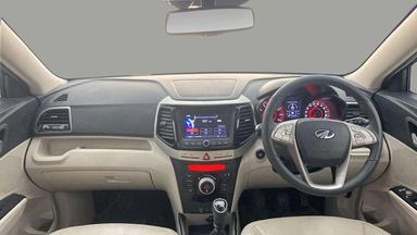 2022 Mahindra XUV300