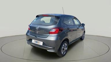 2022 TATA TIAGO