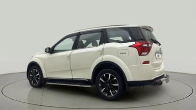 2020 Mahindra XUV500