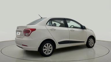 2015 Hyundai Xcent