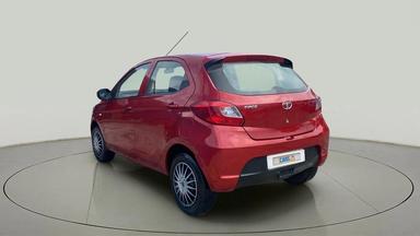 2017 TATA TIAGO