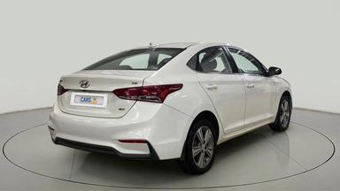 2018 Hyundai Verna