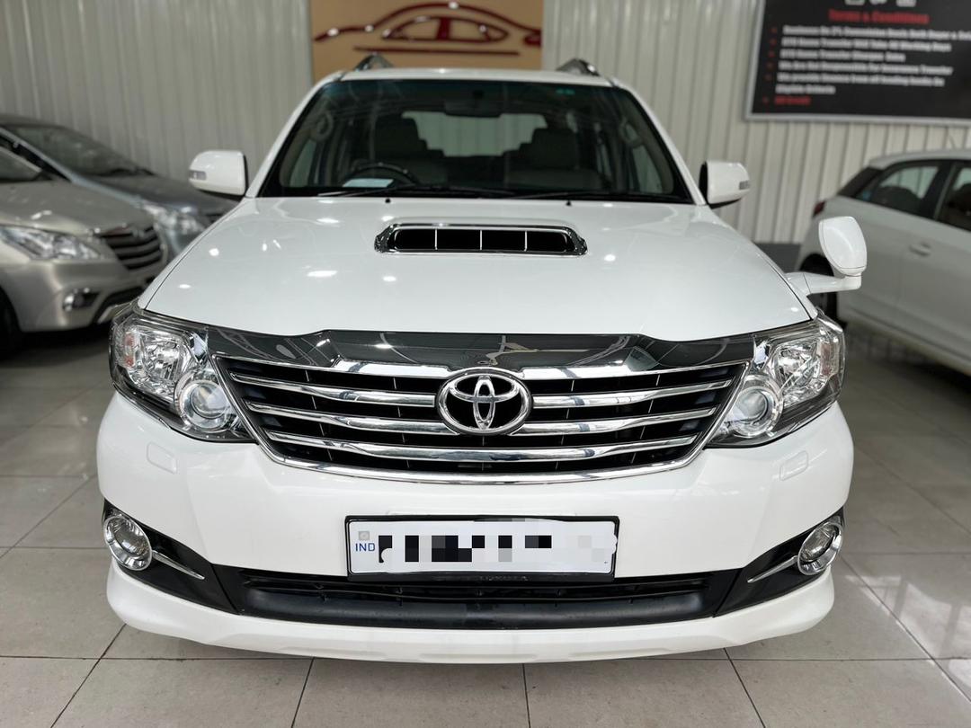 TOYOTA FORTUNER 4x2 AT 2014